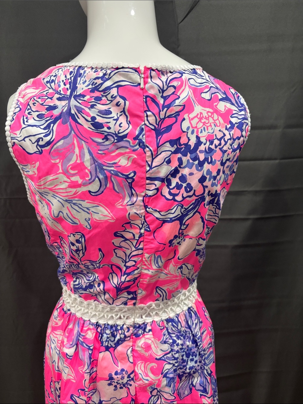Lilly Pulitzer Alivia Floral Eyelet Dress in Pink Tropics Print 10 /12 - Picture 11 of 13